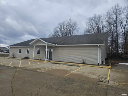 4110 S Water Tower Place, Mt Vernon, IL