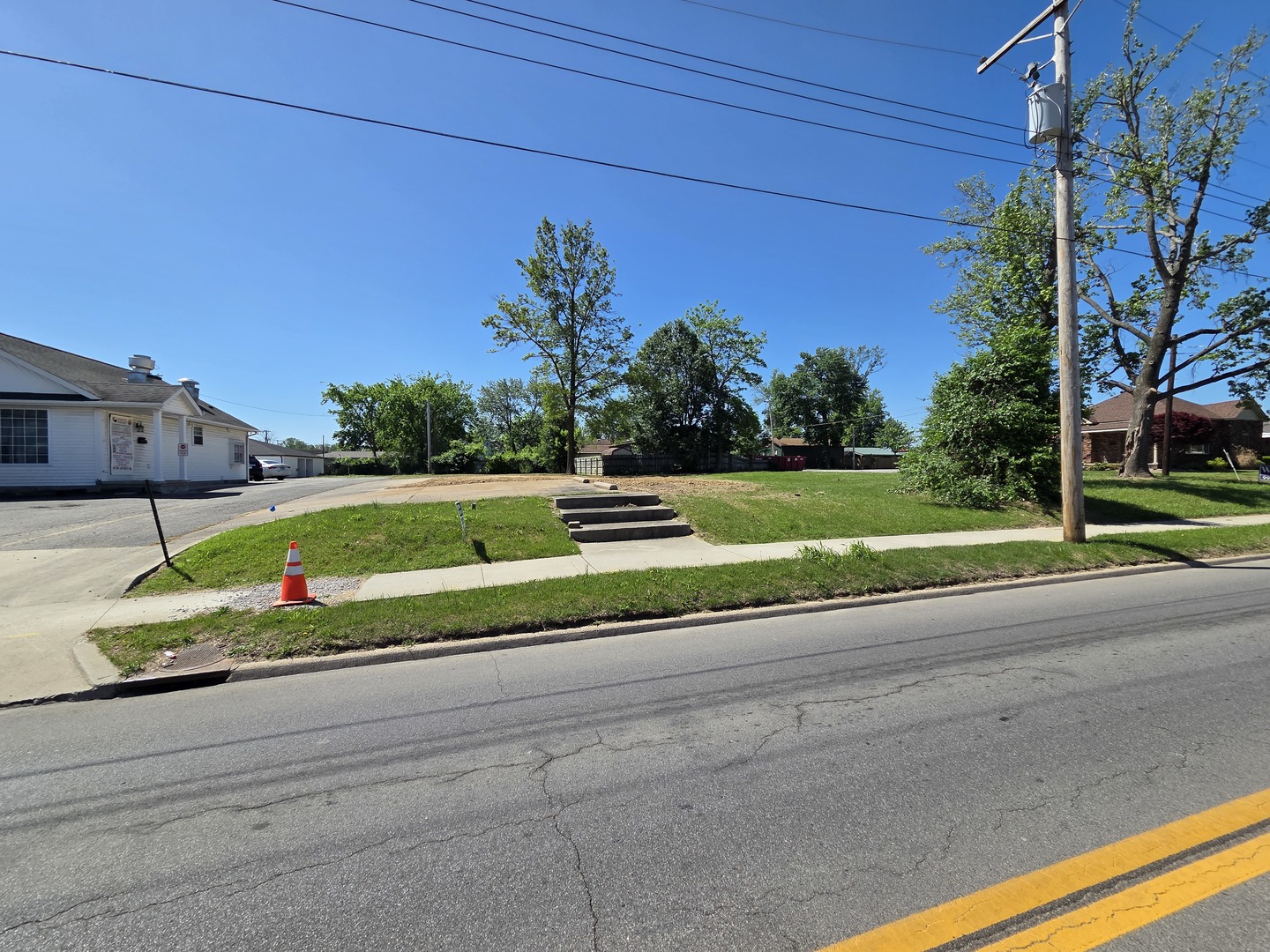 2007 W MAIN Street, Marion, IL