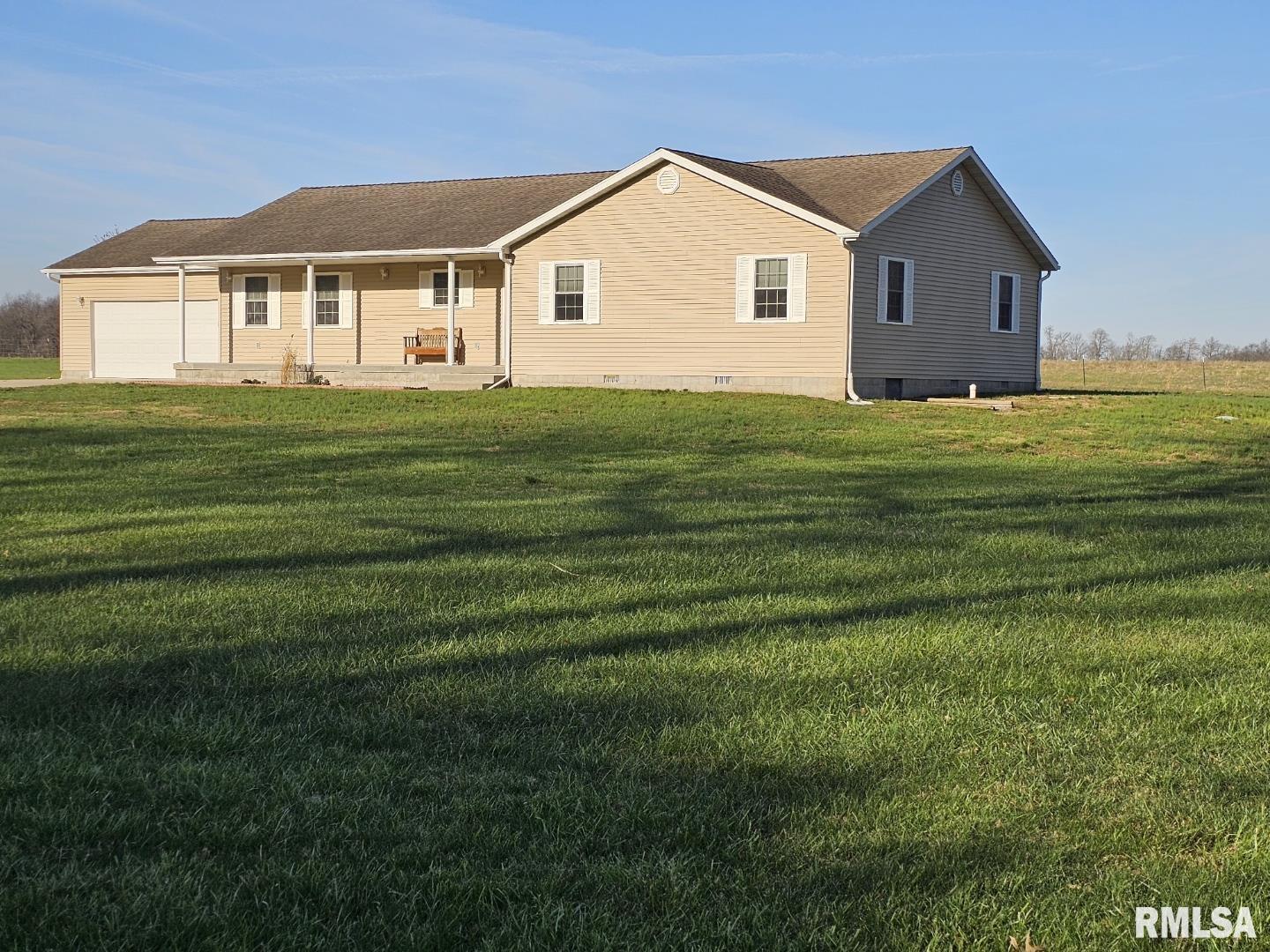 10457 N Puckett Lane, Mt Vernon, IL