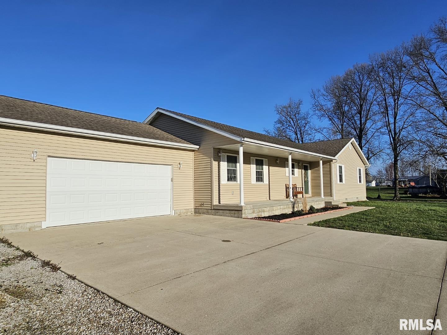 10457 N Puckett Lane, Mt Vernon, IL