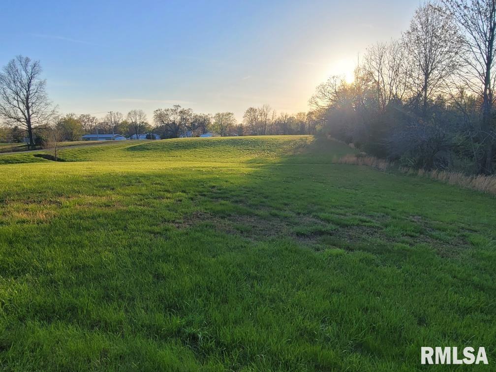 000 E MAPLE Street, Mcleansboro, IL