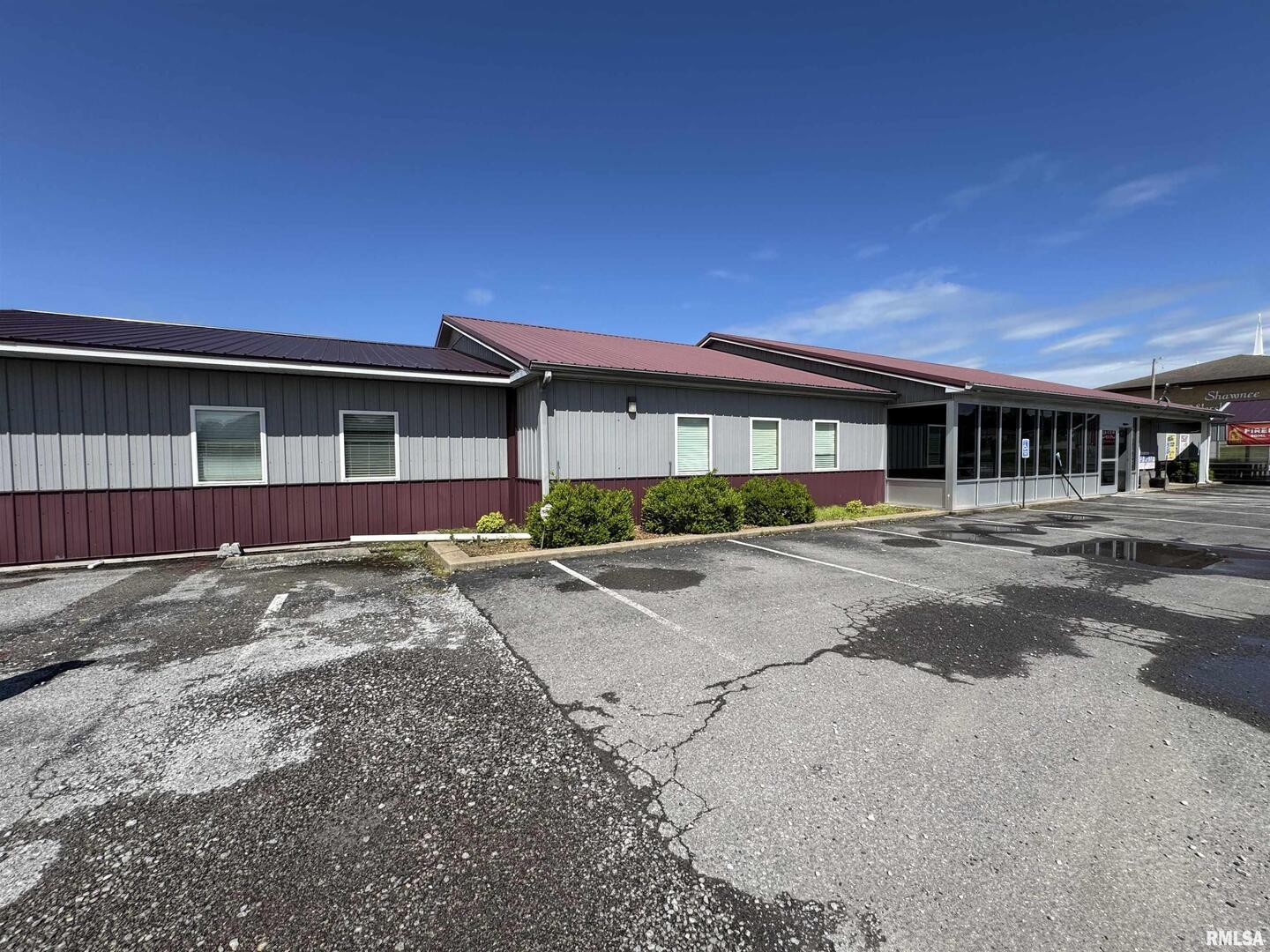 97 REDBUD Road, Vienna, IL