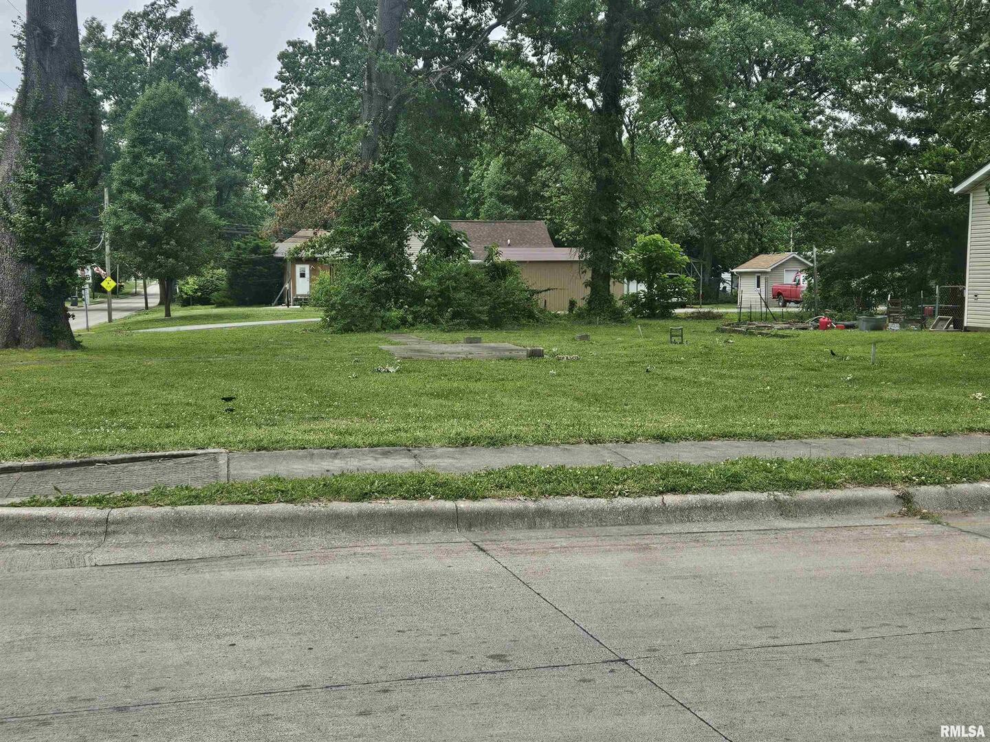 0000 S Duquoin Street #PO Bo, Benton, IL