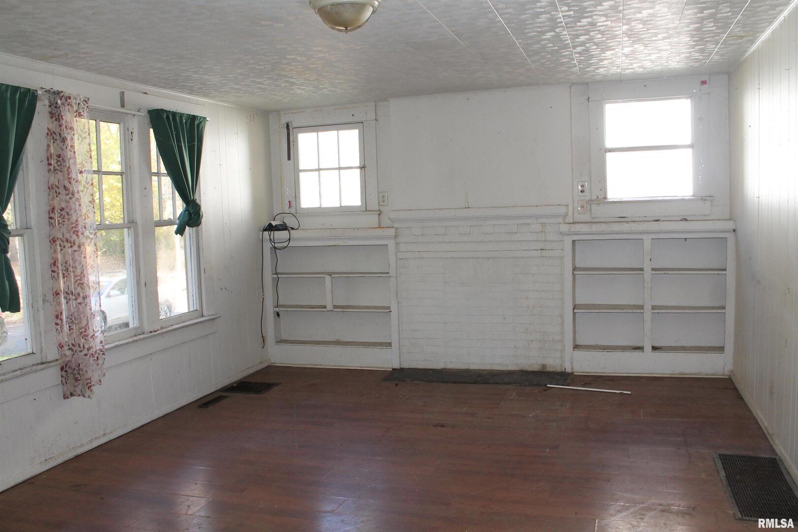 407 S Beveridge Street, Carbondale, IL