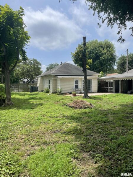 1005 E ELM Street, West Frankfort, IL