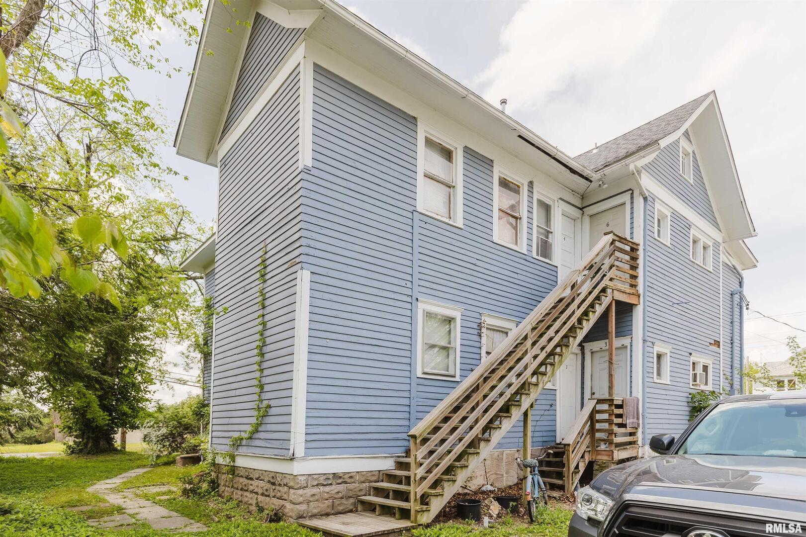 209 N SPRINGER Street, Carbondale, IL