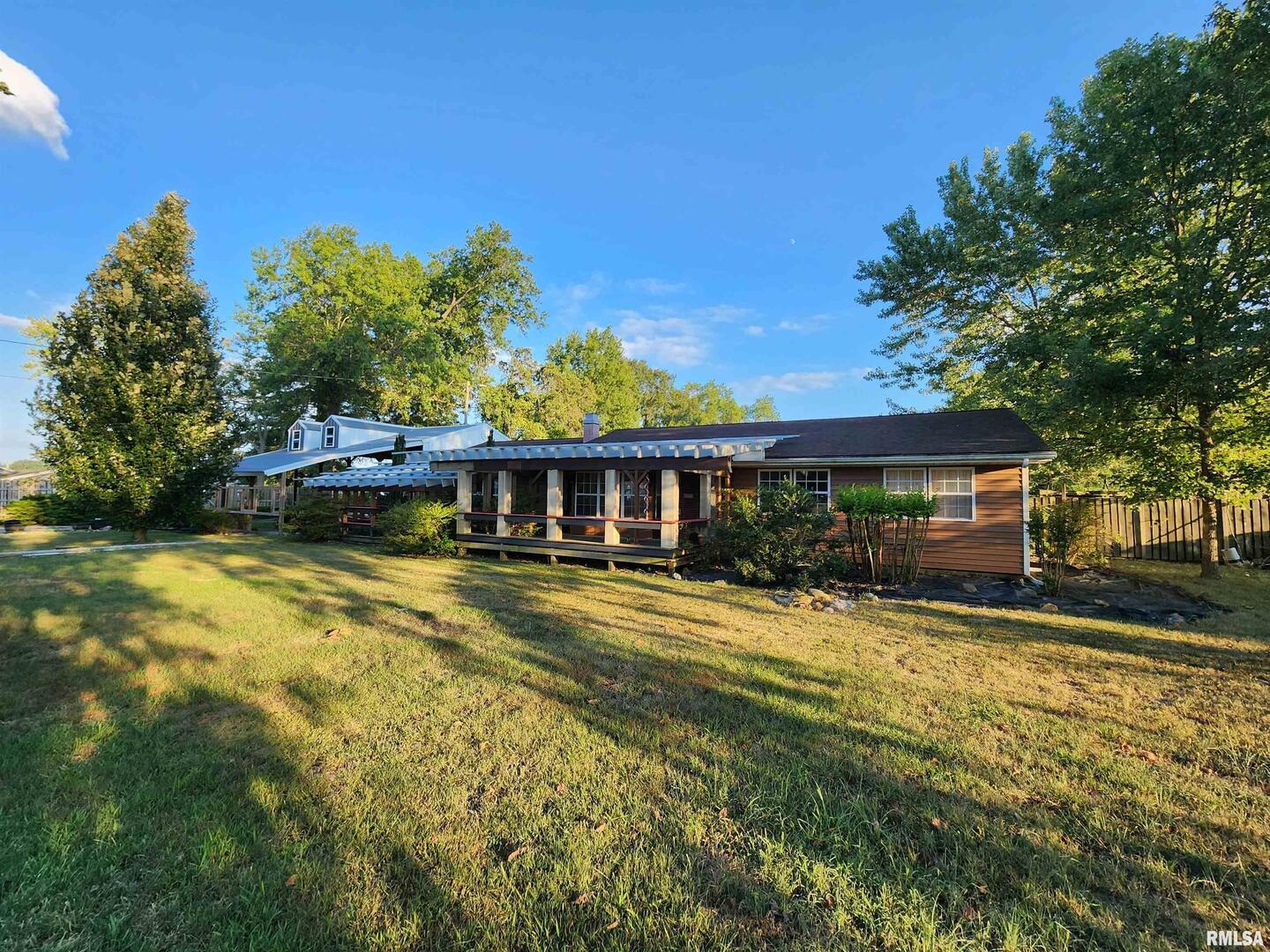 5628 COAL Street, Sesser, IL
