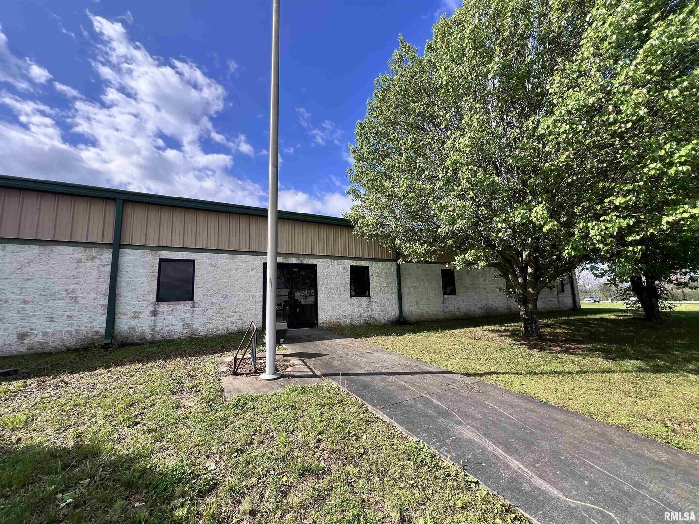 5326 Industrial Park Road #Office Space, Metropolis, IL