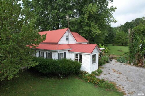 200 CRESTVIEW Drive, Dongola, IL