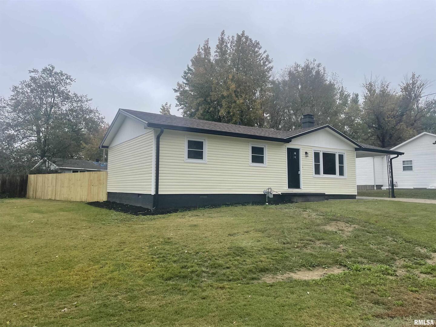 319 LINDSEY Street, Metropolis, IL