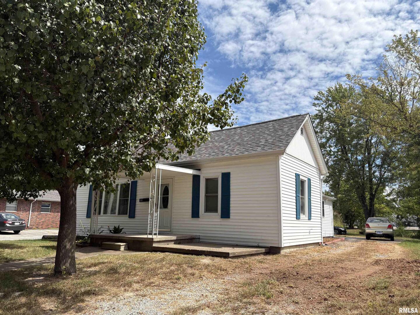 504 MULBERRY Street, Carterville, IL