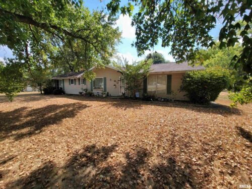 1133 W Boone Street, Salem, IL