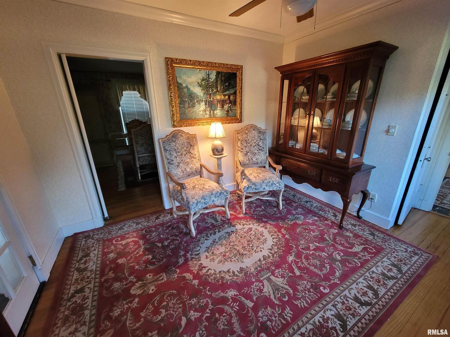 321 W Boone Street, Salem, IL