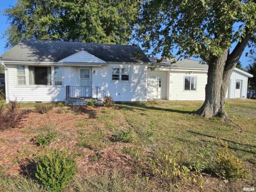 233 N US Hwy 45, Cisne, IL