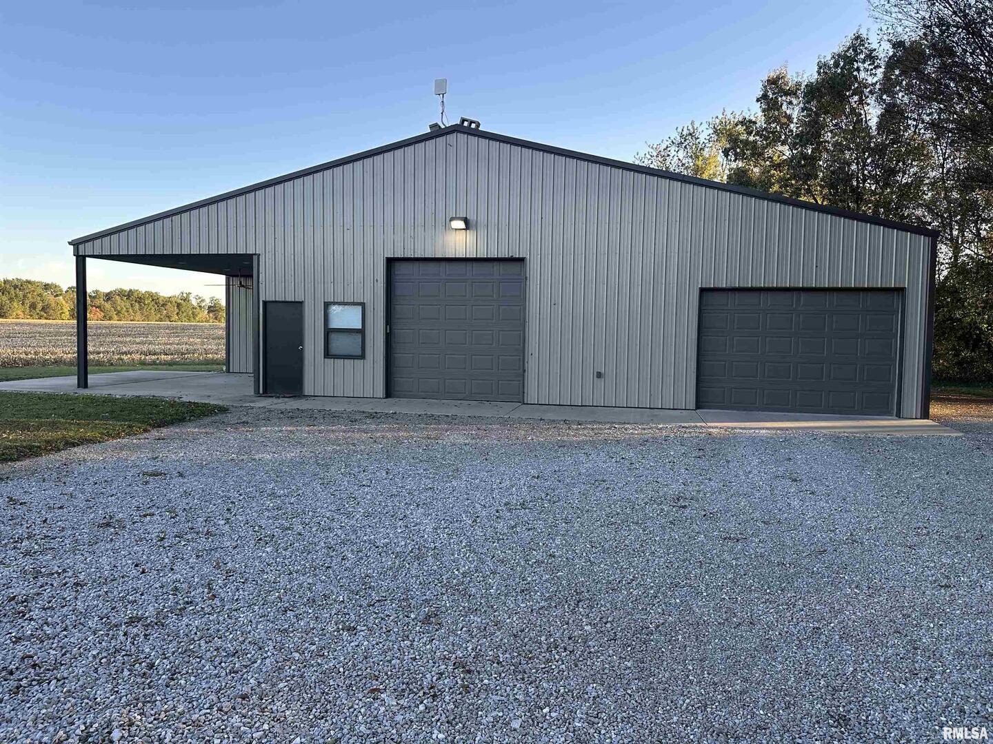 814 HYDE PARK Road, Royalton, IL