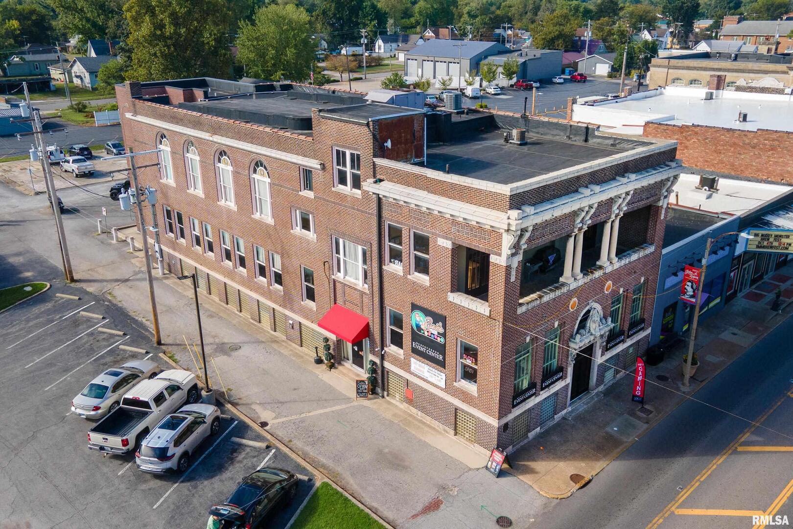 1329 WALNUT Street, Murphysboro, IL