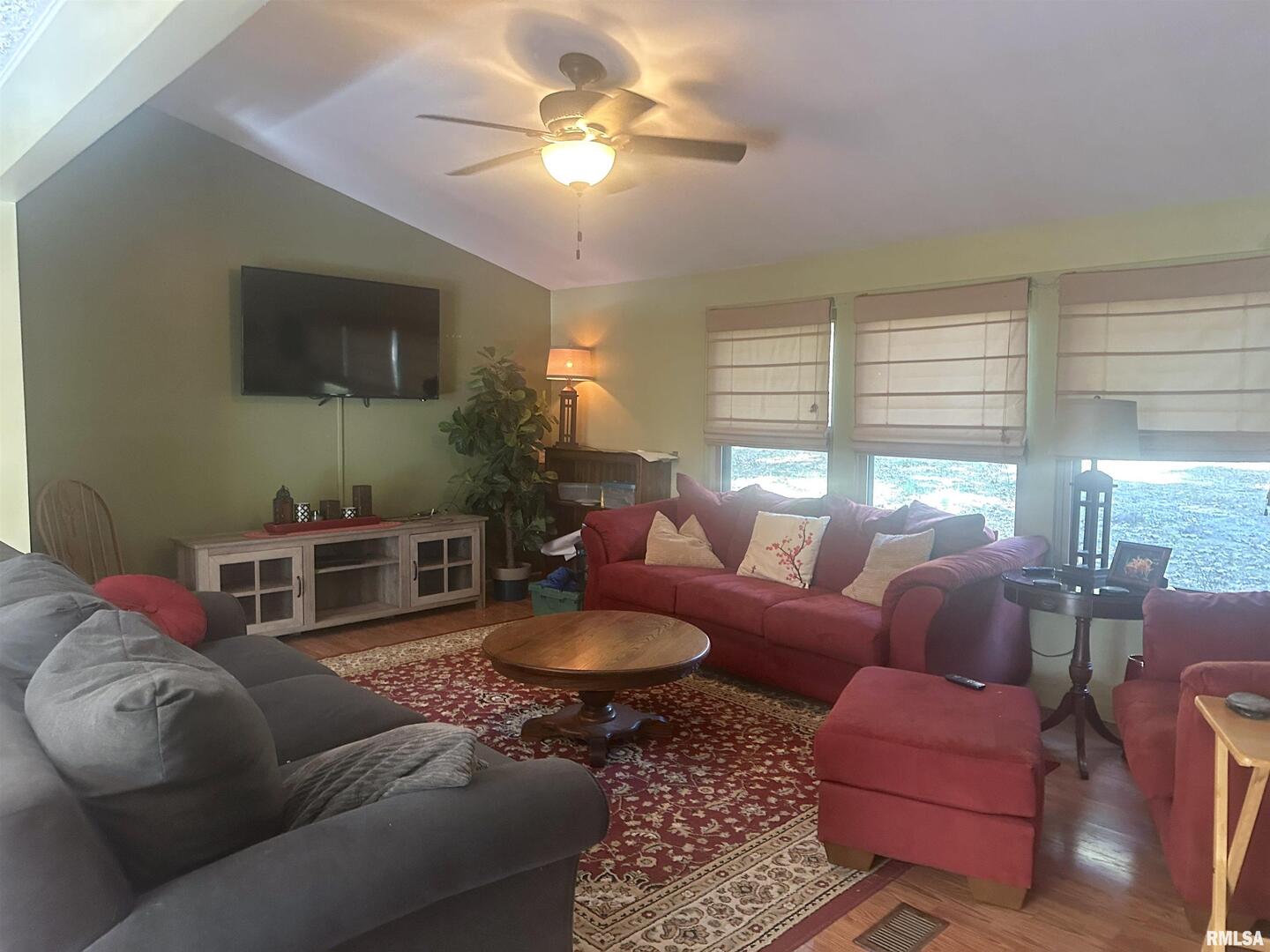 138 Worthen Road, Murphysboro, IL