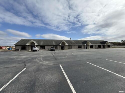 1615 Landing Drive, Carterville, IL