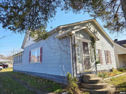 900 S 16TH Street, Herrin, IL