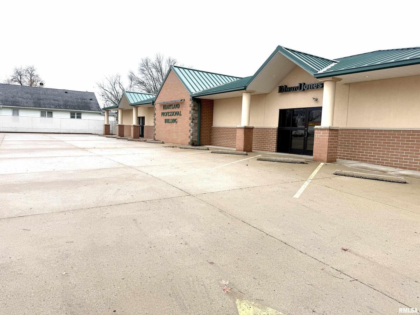 215B N LOGAN Street, West Frankfort, IL