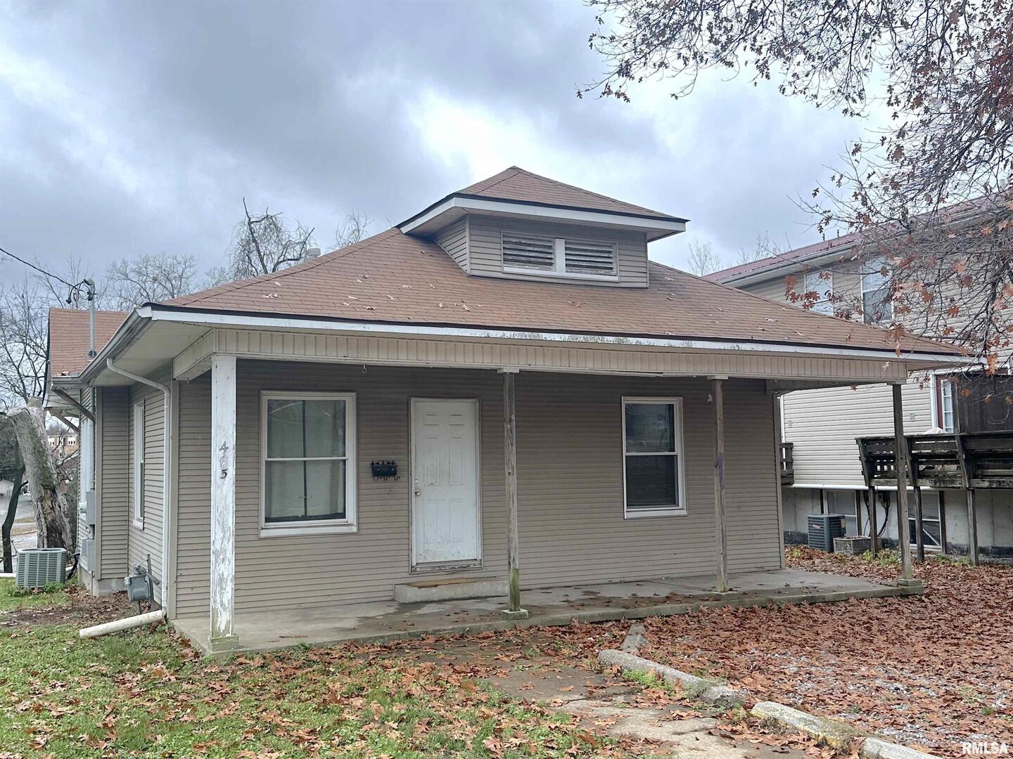 405 W COLLEGE Street, Carbondale, IL