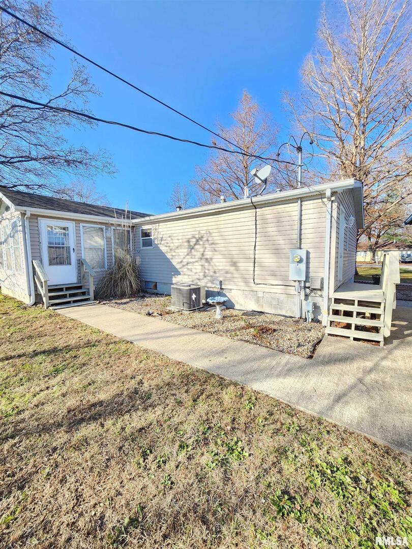 37 JANET Street, Murphysboro, IL