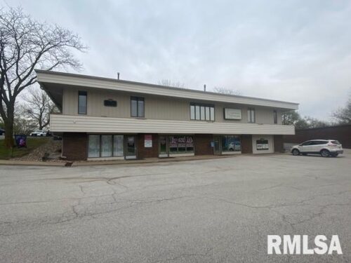 3565 UTICA RIDGE Road #F, Bettendorf, IA