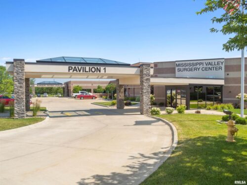 3385 DEXTER Court #3-107, Davenport, IA