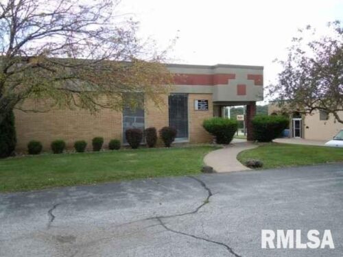 1140 E KIMBERLY Road #210, Davenport, IA