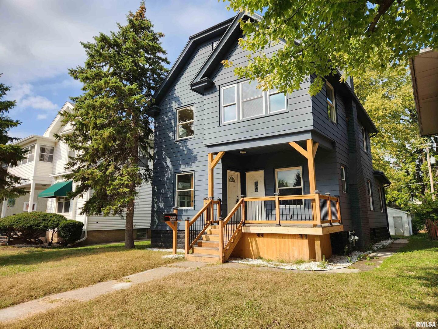 822 6th Avenue, Clinton, IA