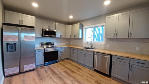 822 6th Avenue, Clinton, IA