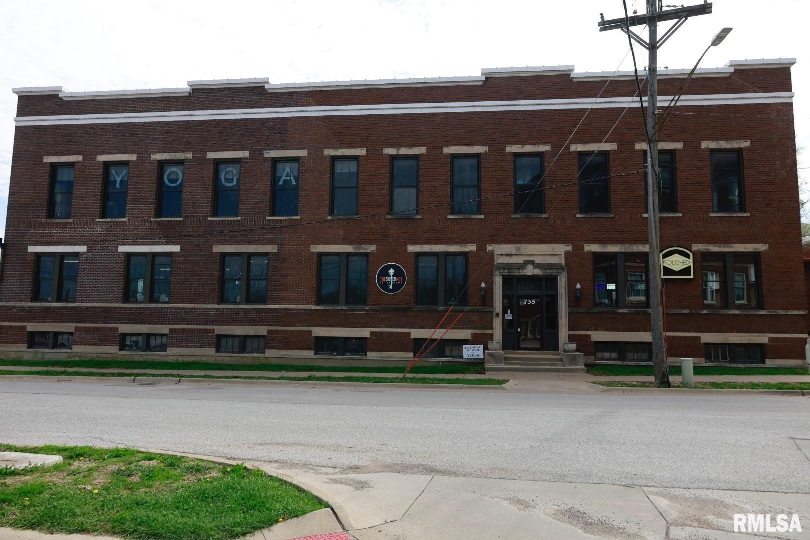 735 FEDERAL Street #202, Davenport, IA