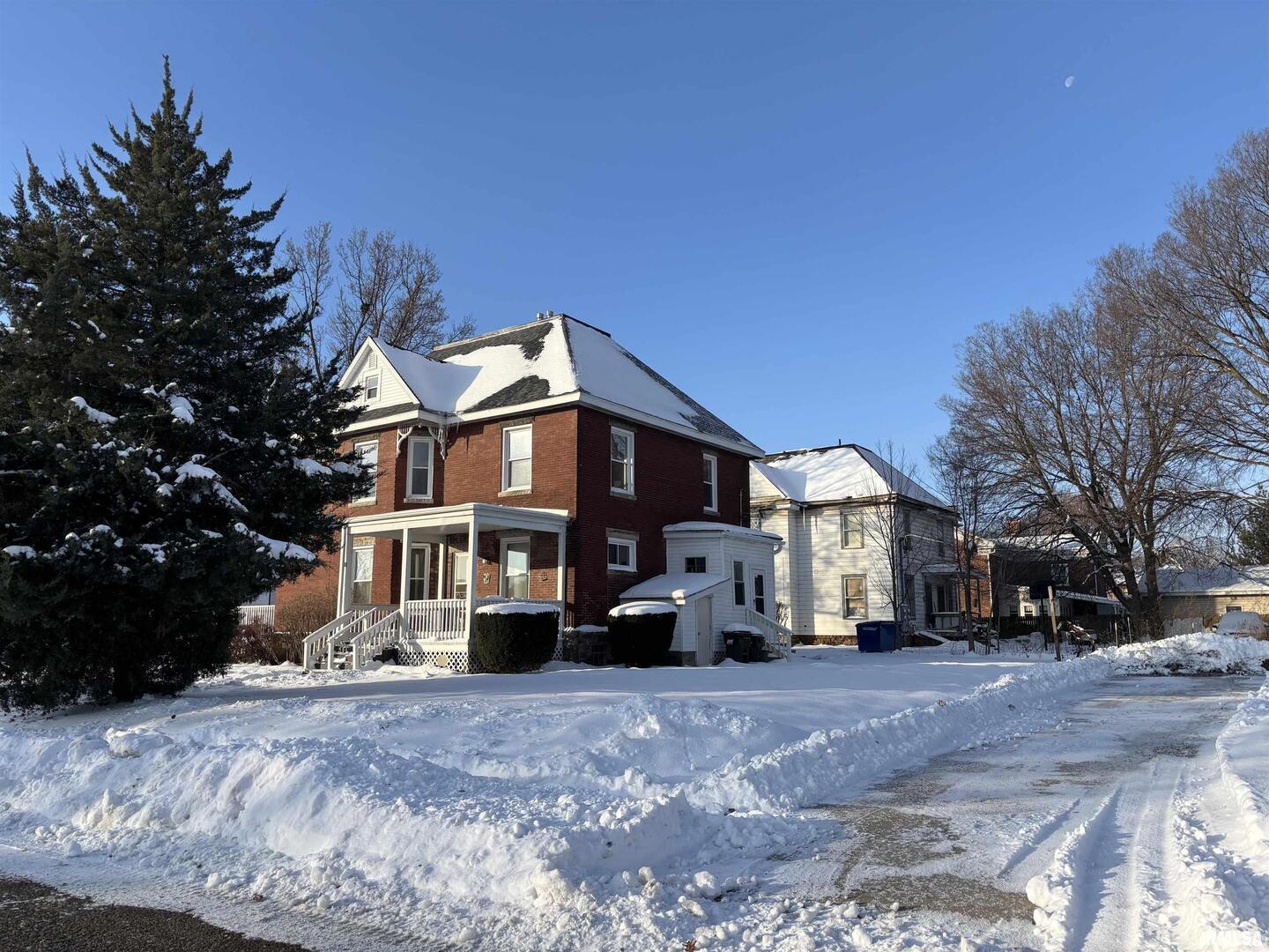 802 4TH Street, Sterling, IL
