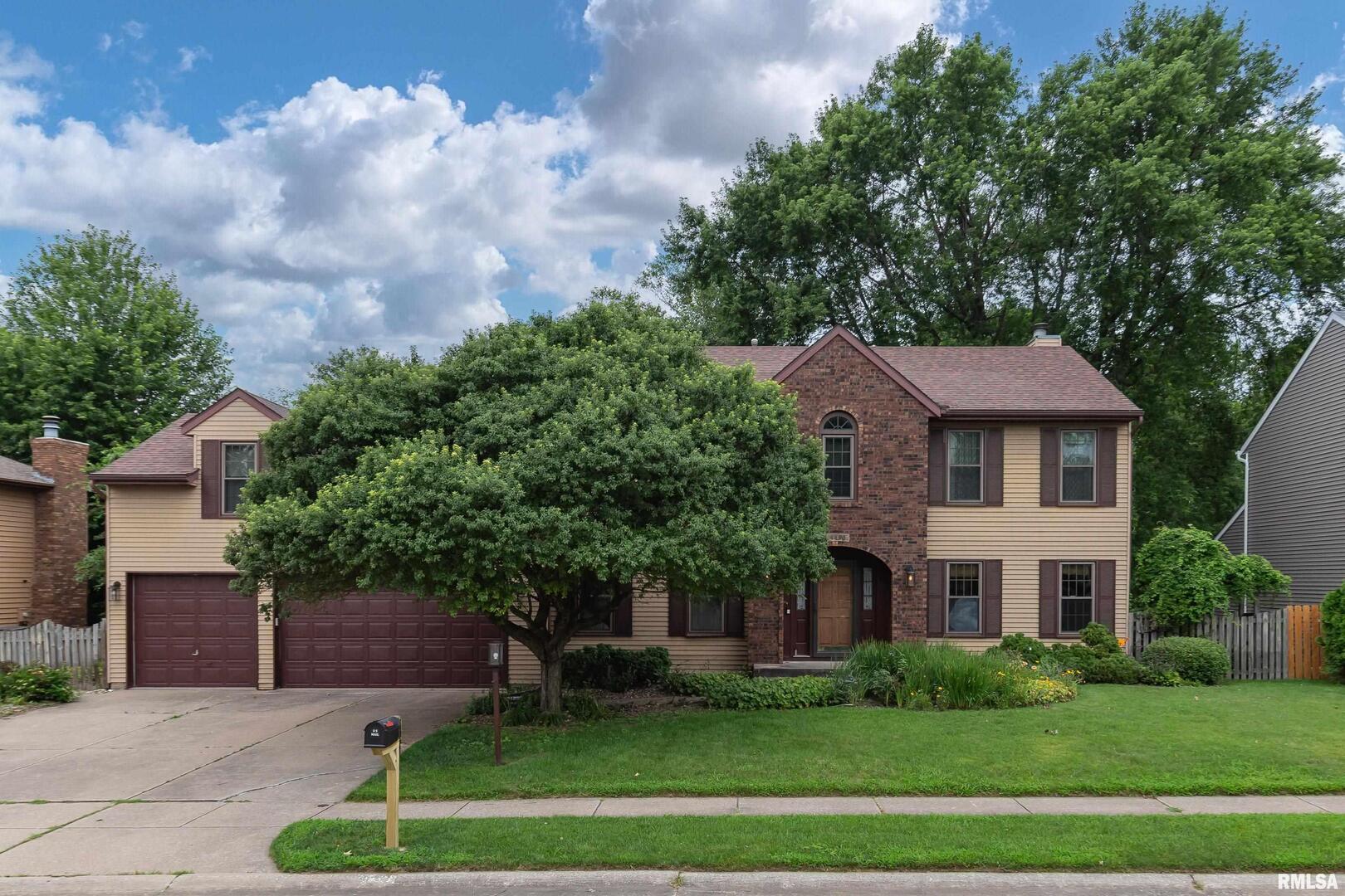 4490 Hamilton Dr Drive, Bettendorf, IA