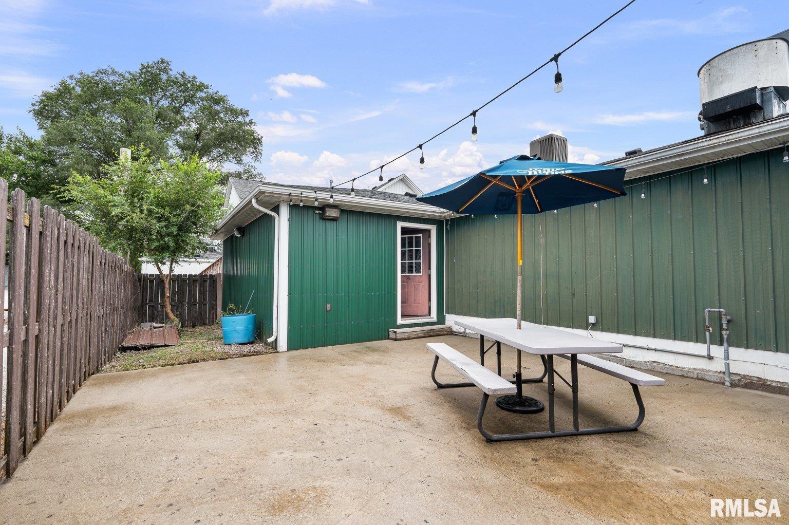 306 10TH Avenue, Orion, IL