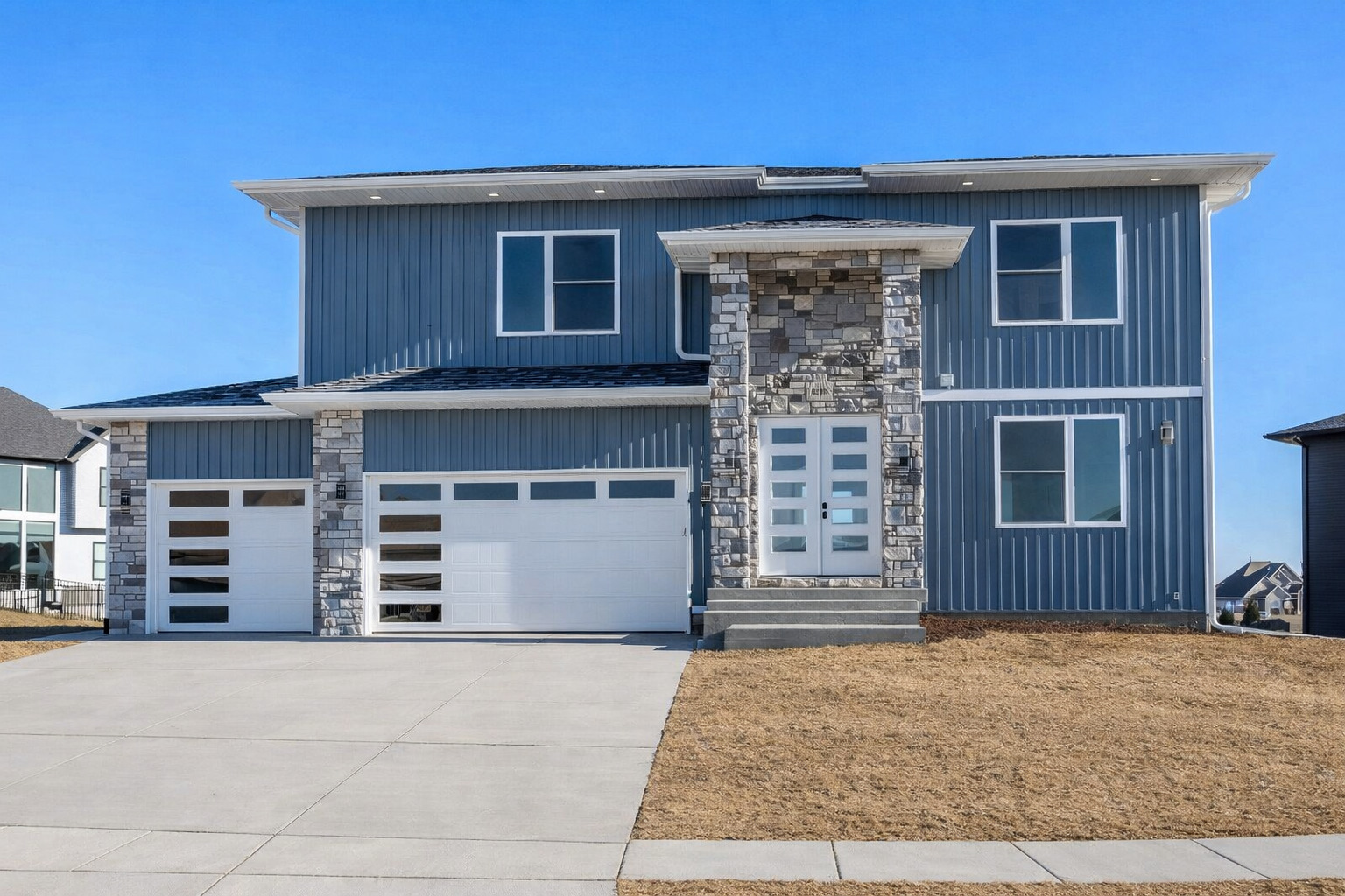 6589 Blackbird Lane, Bettendorf, IA