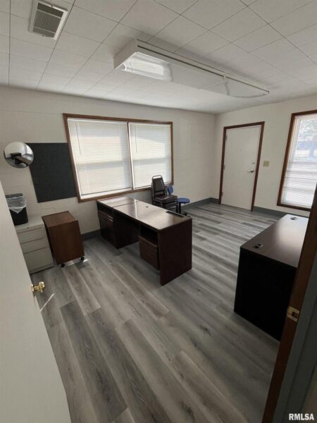 122 E 15TH Street, Davenport, IA