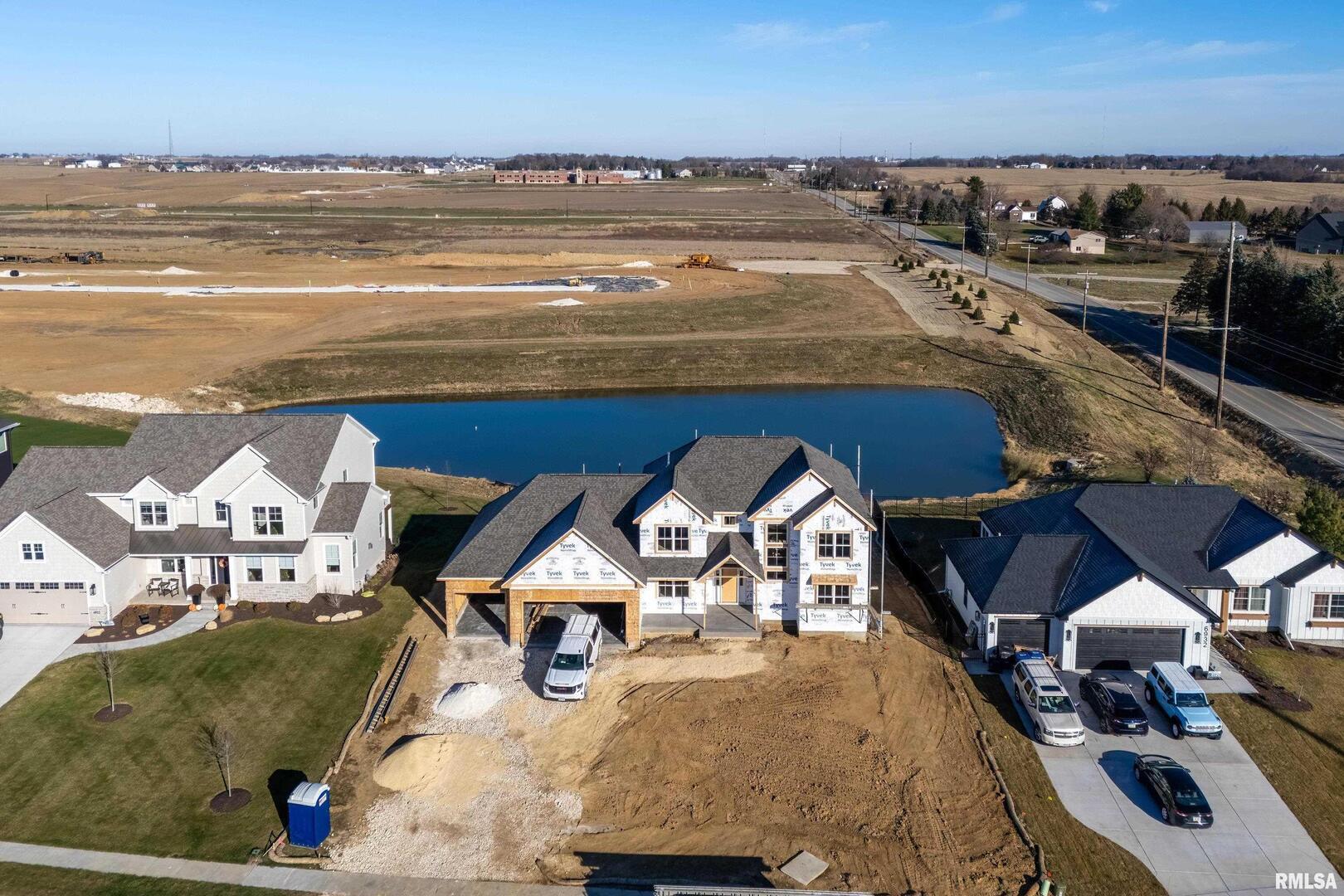 6928 Wilderness Pointe, Bettendorf, IA