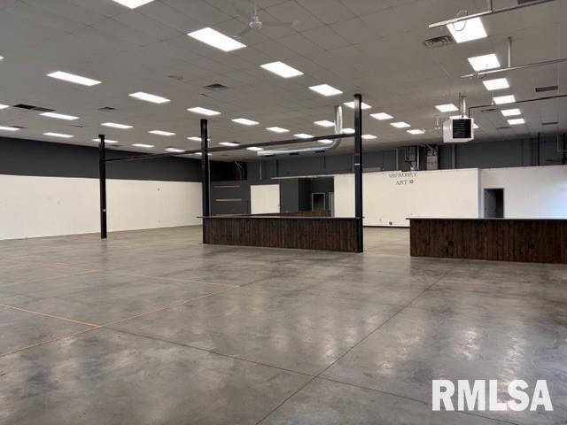 3800 RIVER Drive, Moline, IL