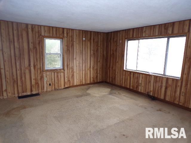 12080 100TH Avenue, Davenport, IA