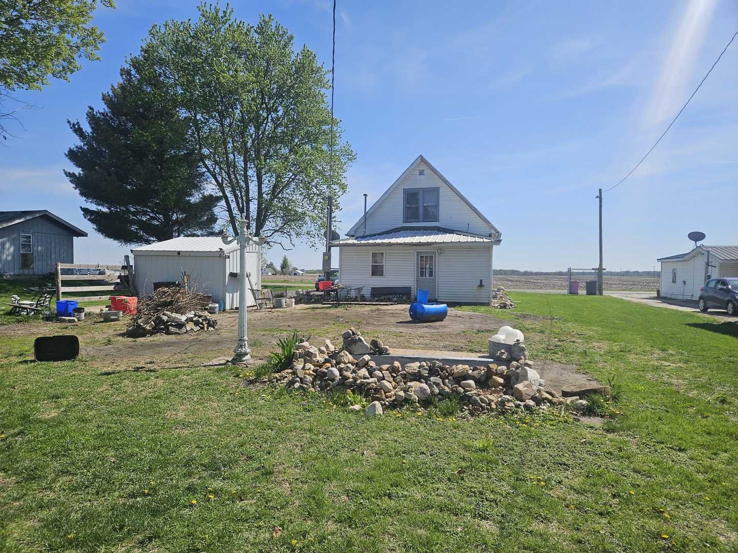 201 E MAY Street, Joy, IL