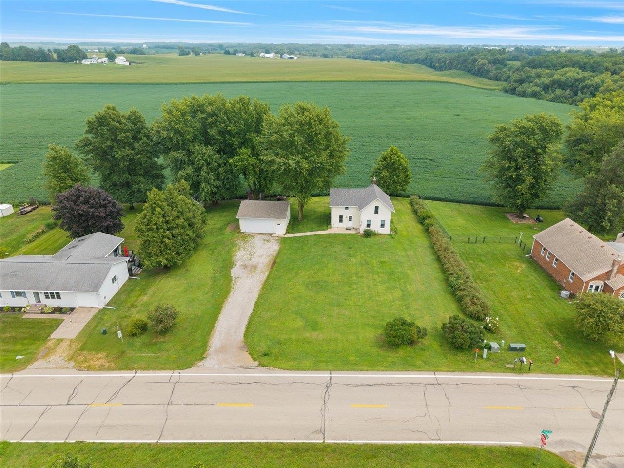 301 1st Street, Long Grove, IA
