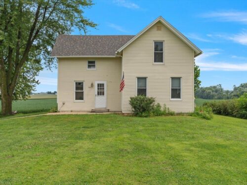 301 1st Street, Long Grove, IA