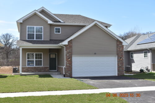 200 Crystal Lane, Steger, IL