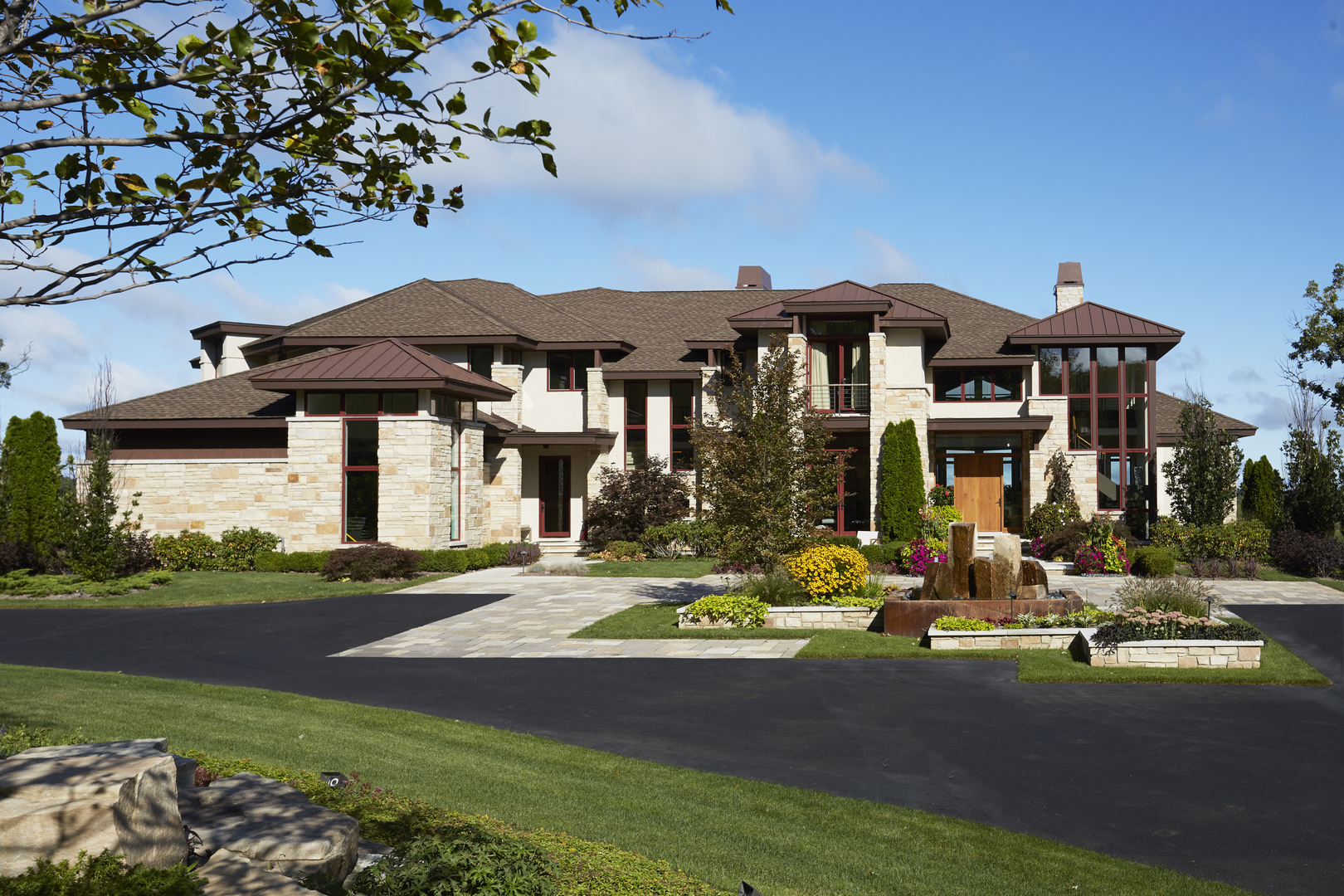 315 S Valley Hill Road, Bull Valley, IL