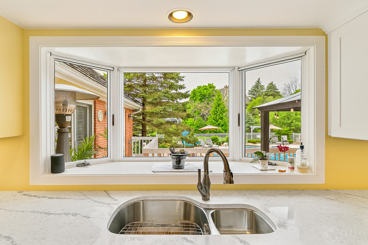 4 Windsor Court, South Barrington, IL