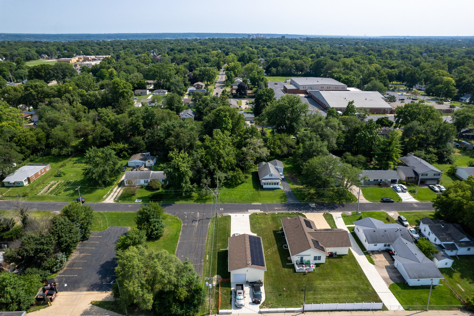 512 E Paris Avenue, Peoria, IL