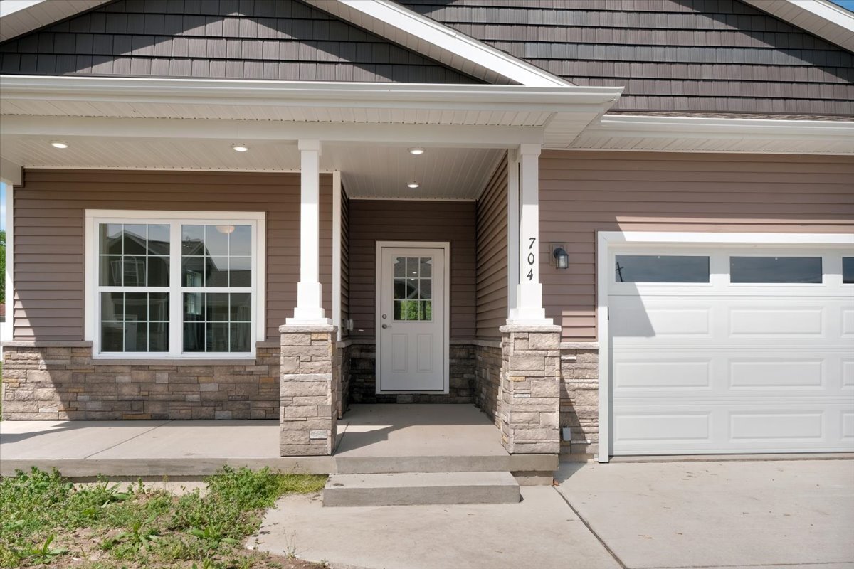 704 Justice Street, Tuscola, IL