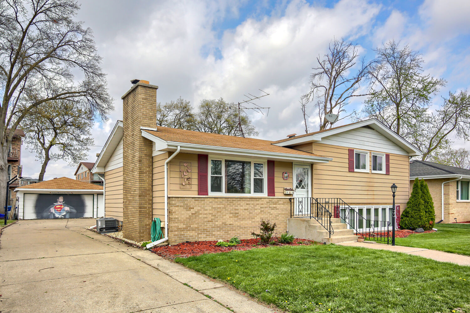 2356 183rd Place, Lansing, IL