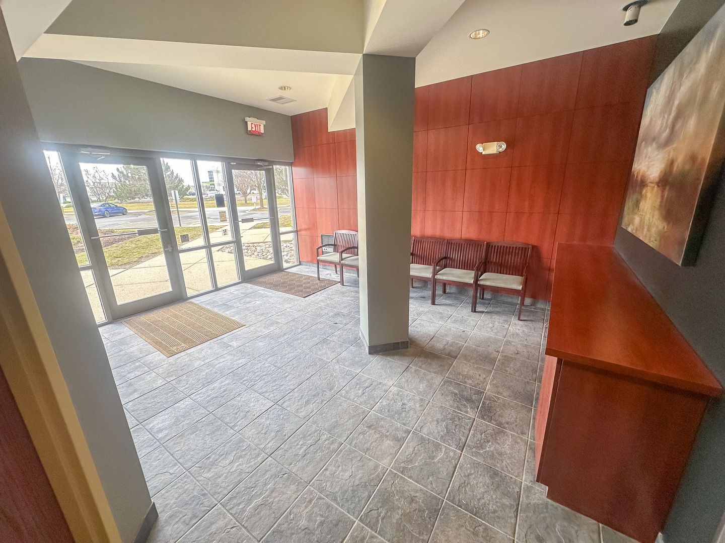 600 Dakota Street #B, Crystal Lake, IL